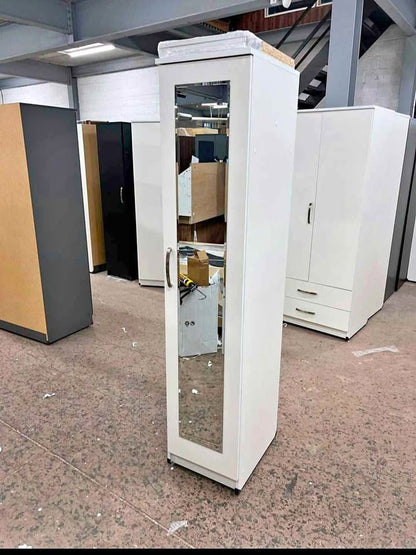 Single Door Wardrobe