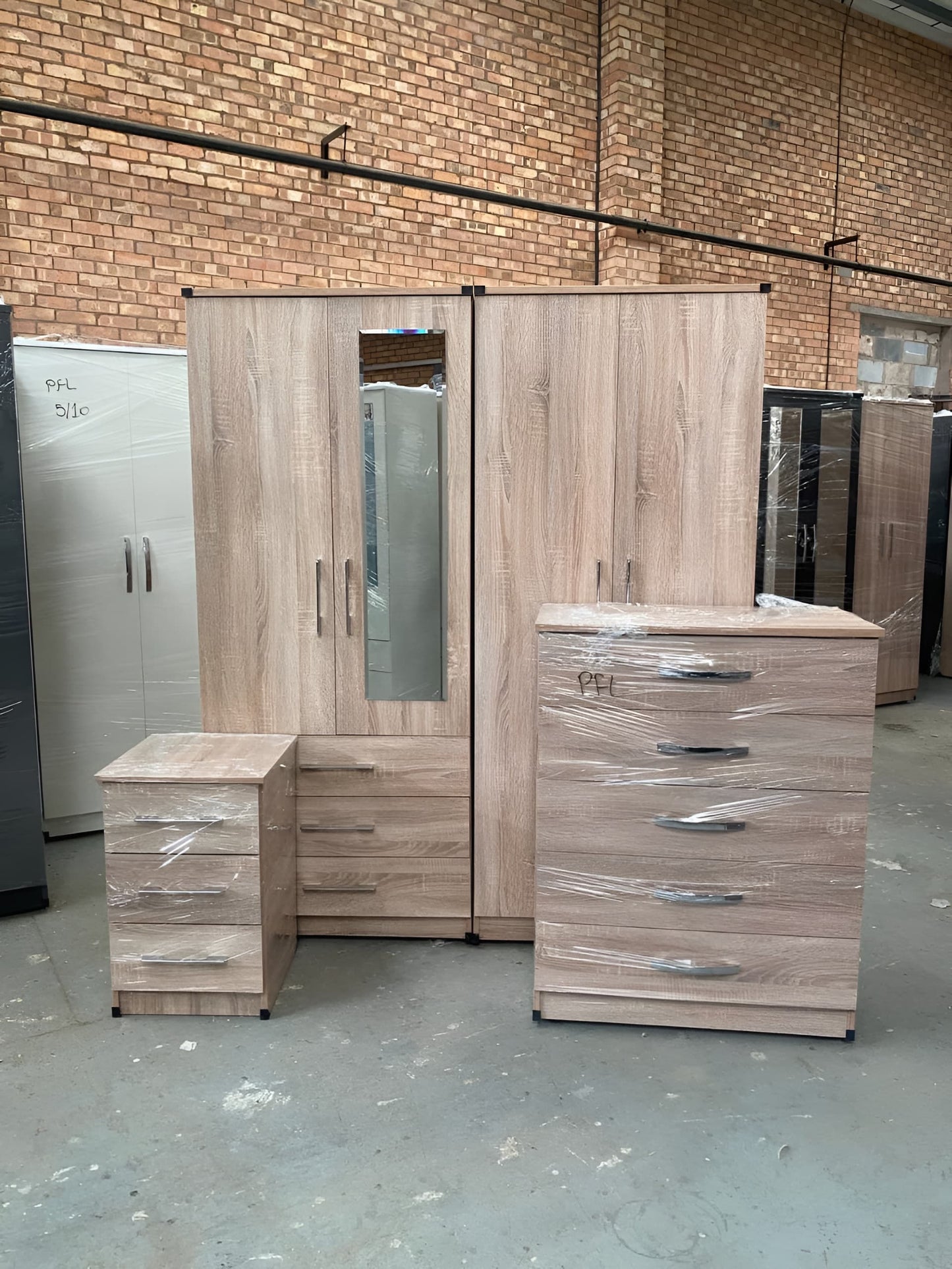 Premium Four Door Wardrobe Set – UkFurnitureMart